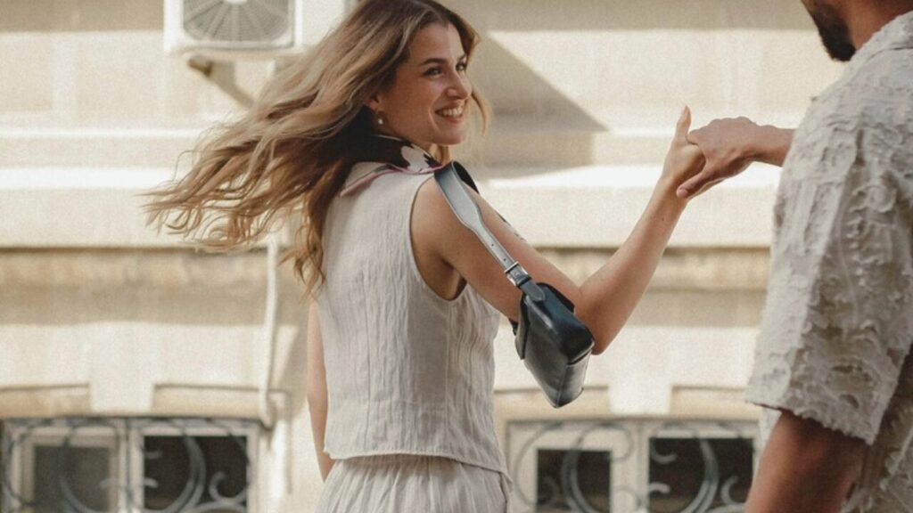 3 Signs He’s Truly in Love with You